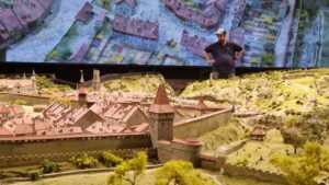 2023_06_27_Stadtmauer_Modell (9)